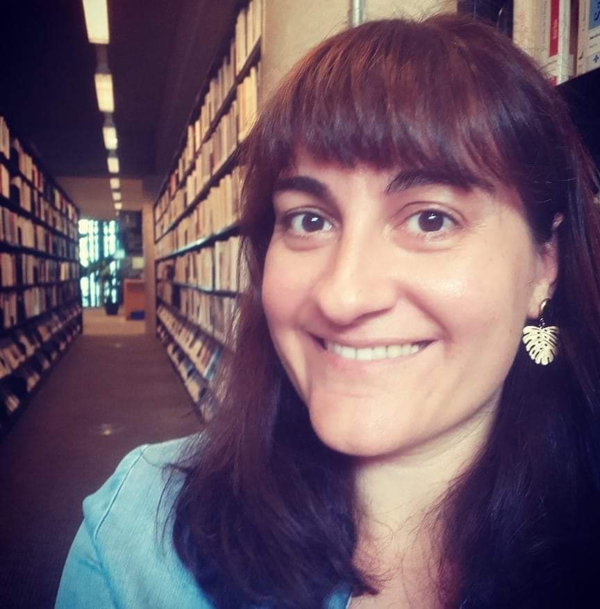 Projet Orphée est né en 2013, après m'être retrouvée avec 200 recueils de poésie à lire et à chroniquer.